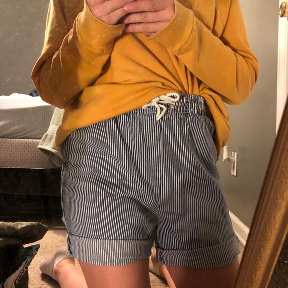 Draw String Denim Shorts - Picture 3 of 3